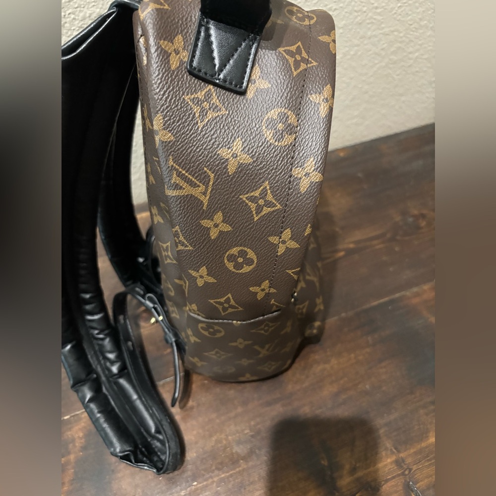 LV Fashion Palm Springs - Picture 4 of 10